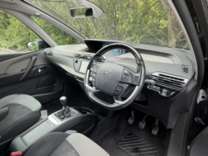 2015 Citroen Grand C4 Picasso 1.6 Bluehdi Exclusive in Black — image 3