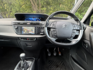 2015 Citroen Grand C4 Picasso 1.6 Bluehdi Exclusive in Black — image 4