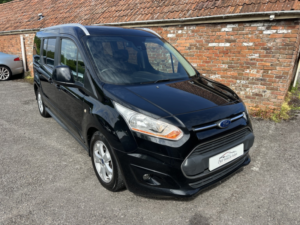 2015 Ford Grand Tourneo Connect 1.6 Tdci Titanium in Black — image 2