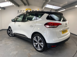 2018 Renault Scenic 1.5 Dci Dynamique Nav MPV 5dr Diesel Manual Euro 6 (s/s) (110 Ps) in White — image 3