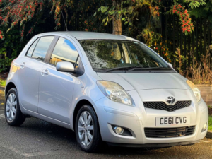 2011 Toyota Yaris 1.33 Dual Vvt-I T Spirit Hatchback 5dr Petrol Manual Euro 5 (s/s) (101 Ps) in Silver — image 6