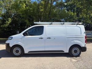 2021 Citroen Dispatch 1.5 Bluehdi 1000 Enterprise M Fwd 2 Euro 6 (s/s) 6dr in White — image 4