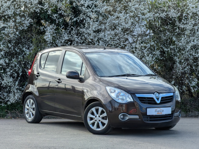 2012 Vauxhall Agila MPV (2008 - 2015) in Black — image 1