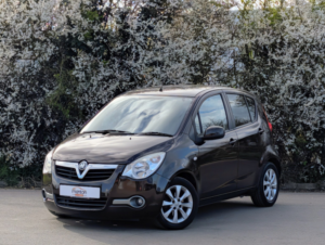 2012 Vauxhall Agila MPV (2008 - 2015) in Black — image 3