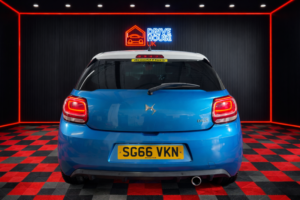 2016 Ds Automobiles Ds 3 1.6 Bluehdi Elegance in Blue — image 5