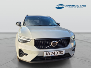2024 Volvo Xc40 B4 Plus in Grey — image 2