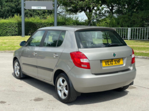 2010 Skoda Fabia 1.2 Tsi Se DSG Euro 5 5dr in Beige — image 5