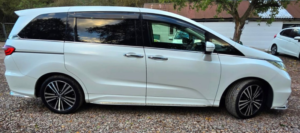 2014 Honda Odyssey Absolute Edition-2.4l Petrol-Automatic-7 Seats Family Car-Ulez/caz Pass-Free 28months Warranty & 12months Aa Breakdown in White — image 3