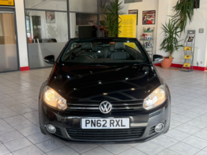2012 Volkswagen Golf 2.0 Tdi Bluemotion Tech Gt in Black — image 4