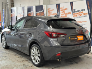 2015 Mazda Mazda3 2.0 Skyactiv-G Sport Nav Euro 5 (s/s) 5dr in Grey — image 4