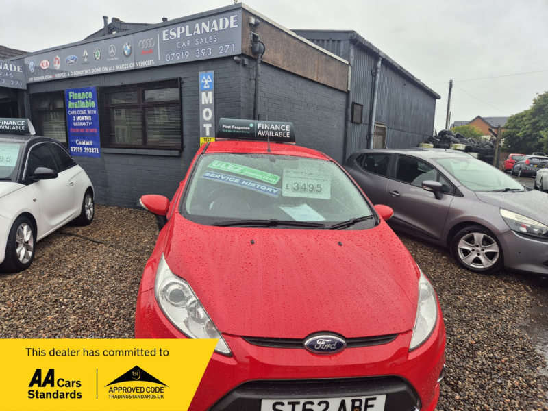 2012 Ford Fiesta 1.3 Zetec in Red — image 1