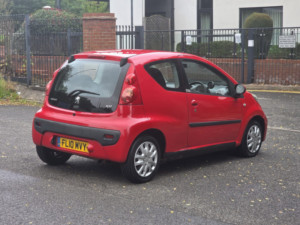 2010 Peugeot 107 1.0 12v Urban Hatchback 3dr Petrol Manual Euro 4 (68 Ps) in Red — image 5