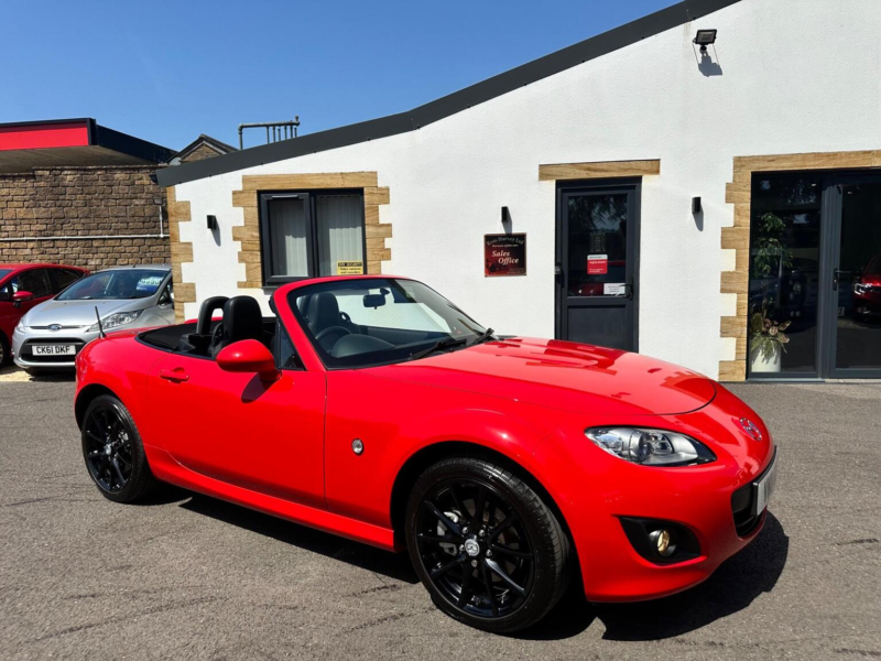 2011 Mazda Mx-5 2.0i Sport Tech Euro 5 2dr in Red — image 1