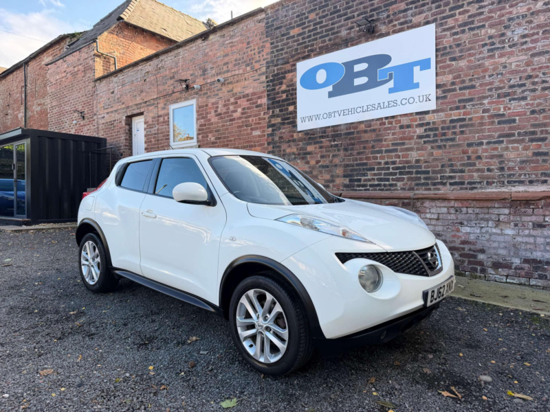2012 Nissan Juke 1.6 Juke Acenta Premium 5dr in White — image 1