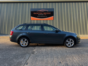 2020 Skoda Octavia 1.6 Tdi Se Drive Estate 5dr Diesel Manual Euro 6 (s/s) (115 Ps) in Grey — image 2