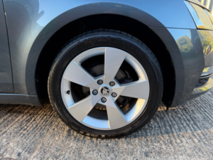 2020 Skoda Octavia 1.6 Tdi Se Drive Estate 5dr Diesel Manual Euro 6 (s/s) (115 Ps) in Grey — image 3