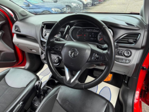 2018 Vauxhall Viva 1.0i Sl Easytronic Euro 6 5dr in Red — image 3