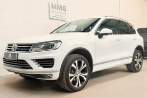 2015 Volkswagen Touareg 3.0 Tdi V6 Bluemotion Tech R-Line Tiptronic 4WD Euro 6 (s/s) 5dr in White — image 4