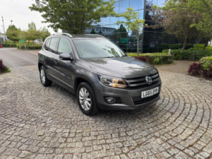 2015 Volkswagen Tiguan 2.0 Tdi Bluemotion Tech Match DSG 4WD Euro 6 (s/s) 5dr in Grey — image 5