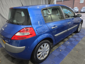 2007 Renault Megane 1.4 16v Dynamique 5dr in Blue — image 3