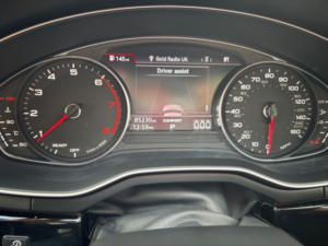 2019 Audi A4 Avant 2.0 Tfsi 35 Black Edition Estate 5dr Petrol S Tronic Euro 6 (s/s) (150 Ps) in Black — image 3