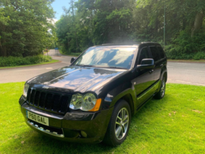 2010 Jeep Grand Cherokee V6 Crd S Limited in Black — image 4