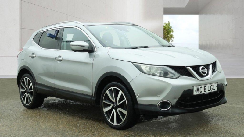 2016 Nissan Qashqai 1.2 Dig-T Tekna 2WD Euro 6 (s/s) 5dr in Silver — image 1