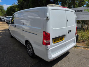 2020 Mercedes-Benz Vito 1.7 114 Cdi Progressive Fwd L2 Euro 6 (s/s) 5dr (lwb) in White — image 5