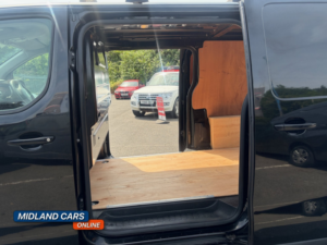2023 Vauxhall Vivaro 1.5 Vivaro Prime 1.5d 100 M6 S/s L1h1 2900 Panel Van in Black — image 2