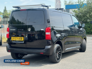 2023 Vauxhall Vivaro 1.5 Vivaro Prime 1.5d 100 M6 S/s L1h1 2900 Panel Van in Black — image 5