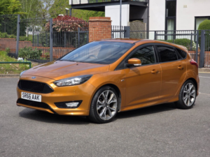 2017 Ford Focus 1.5 Tdci St-Line Hatchback 5dr Diesel Manual Euro 6 (s/s) (120 Ps) in Orange — image 3
