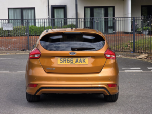 2017 Ford Focus 1.5 Tdci St-Line Hatchback 5dr Diesel Manual Euro 6 (s/s) (120 Ps) in Orange — image 5