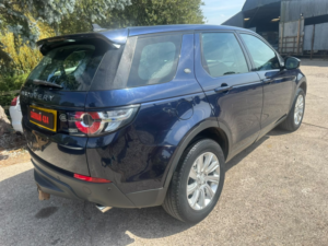 2015 Land Rover Discovery Sport 2.0 Td4 Se Tech in Blue — image 5
