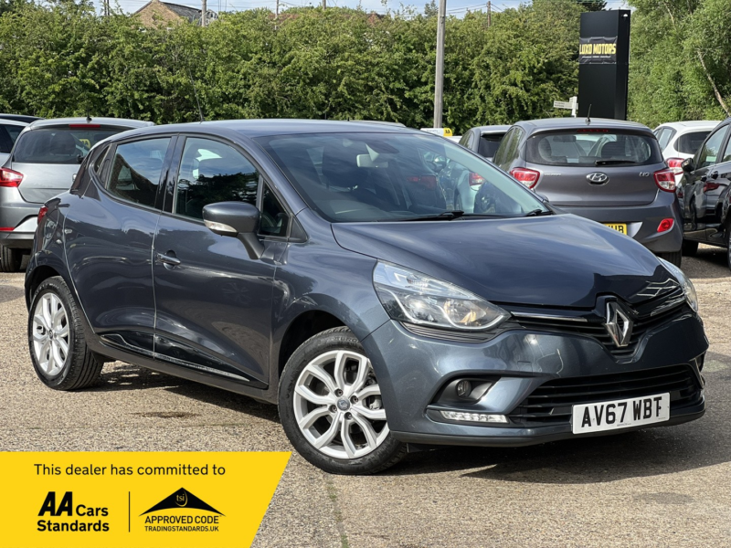 2017 Renault Clio 0.9 Dynamique Nav Tce 90 in Grey — image 1