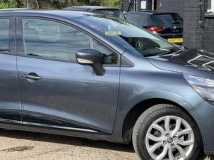 2017 Renault Clio 0.9 Dynamique Nav Tce 90 in Grey — image 5