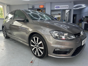 2016 Volkswagen Golf 2.0 Tdi Bluemotion Tech R-Line Edition DSG Euro 6 (s/s) 5dr in Grey — image 5
