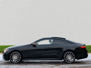 2021 Mercedes-Benz E-Class 2.0 E300h Mhev Amg Line Night Edition (premium Plus) Coupe 2dr Petrol Hybrid G-Tronic+ Euro 6 (s/s) (272 Ps) in Black — image 4