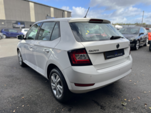 2018 Skoda Fabia 1.0 Se in White — image 5