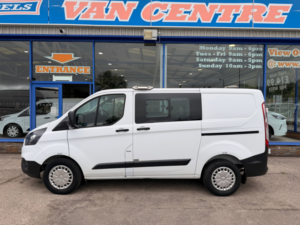 2019 Ford Transit Custom 2.0 320 Ecoblue Crew Van Double Cab 5dr Diesel Manual L1 H1 Euro 6 105 Ps in White — image 4