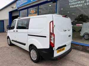 2019 Ford Transit Custom 2.0 320 Ecoblue Crew Van Double Cab 5dr Diesel Manual L1 H1 Euro 6 105 Ps in White — image 5