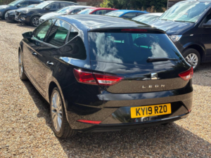 2019 SEAT Leon 1.0 Tsi Se Dynamic Euro 6 (s/s) 5dr in Black — image 4