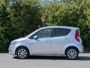 2014 Vauxhall Agila 2014 1 Year Mot 4 Brand New Tyres Recent Service in Silver — image 4