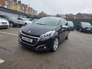 2016 Peugeot 208 1.2 Puretech Gt Line in Blue — image 3