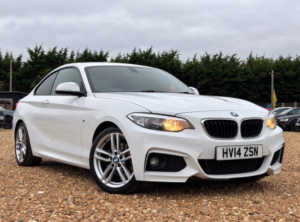 2014 BMW 2 Series 2.0 220i M Sport Euro 6 (s/s) 2dr in White — image 3