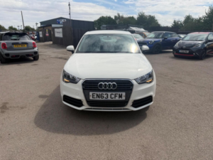 2014 Audi A1 1.6 Tdi Se Sportback Euro 5 (s/s) 5dr in White — image 2
