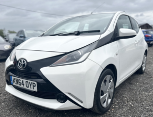 2014 Toyota Aygo 1.0 Vvt-I X-Play in White — image 3