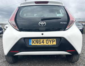 2014 Toyota Aygo 1.0 Vvt-I X-Play in White — image 6