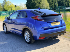 2016 Honda Civic 1.6 I-Dtec Sr Euro 6 (s/s) 5dr in Blue — image 4