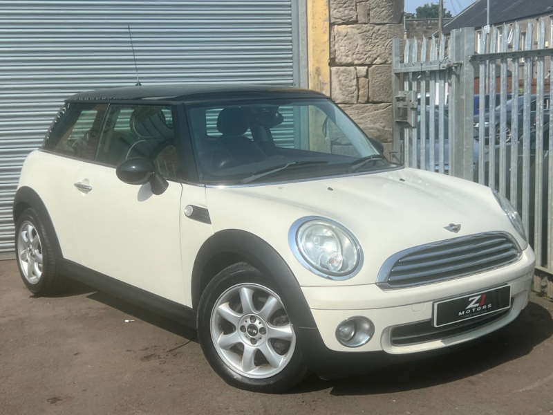 2007 MINI Hatch 1.6 Cooper Hatchback 3dr Petrol Manual Euro 4 (120 Ps) in White — image 1