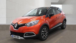 2015 Renault Captur 1.5 Dci Signature Edc Euro 5 5dr in Red — image 2